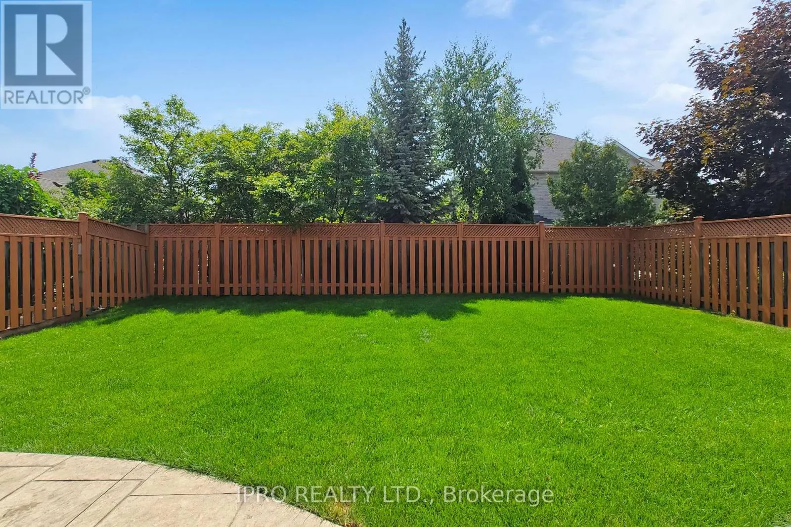 2472 NORTH RIDGE TRAIL S