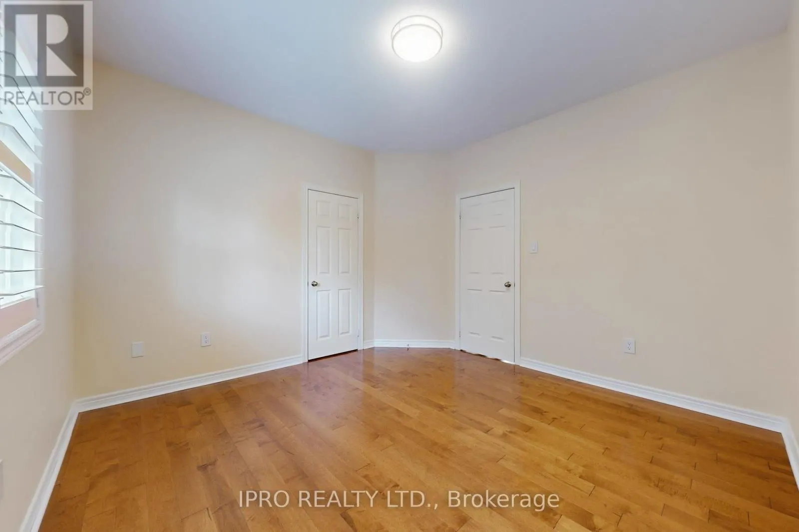 2472 NORTH RIDGE TRAIL S
