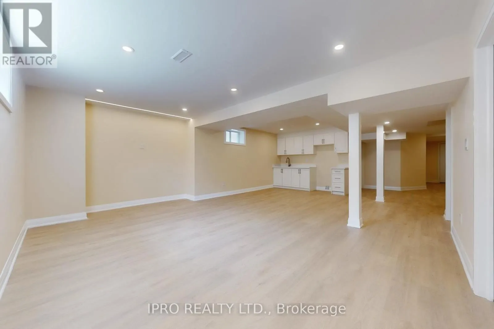 2472 NORTH RIDGE TRAIL S