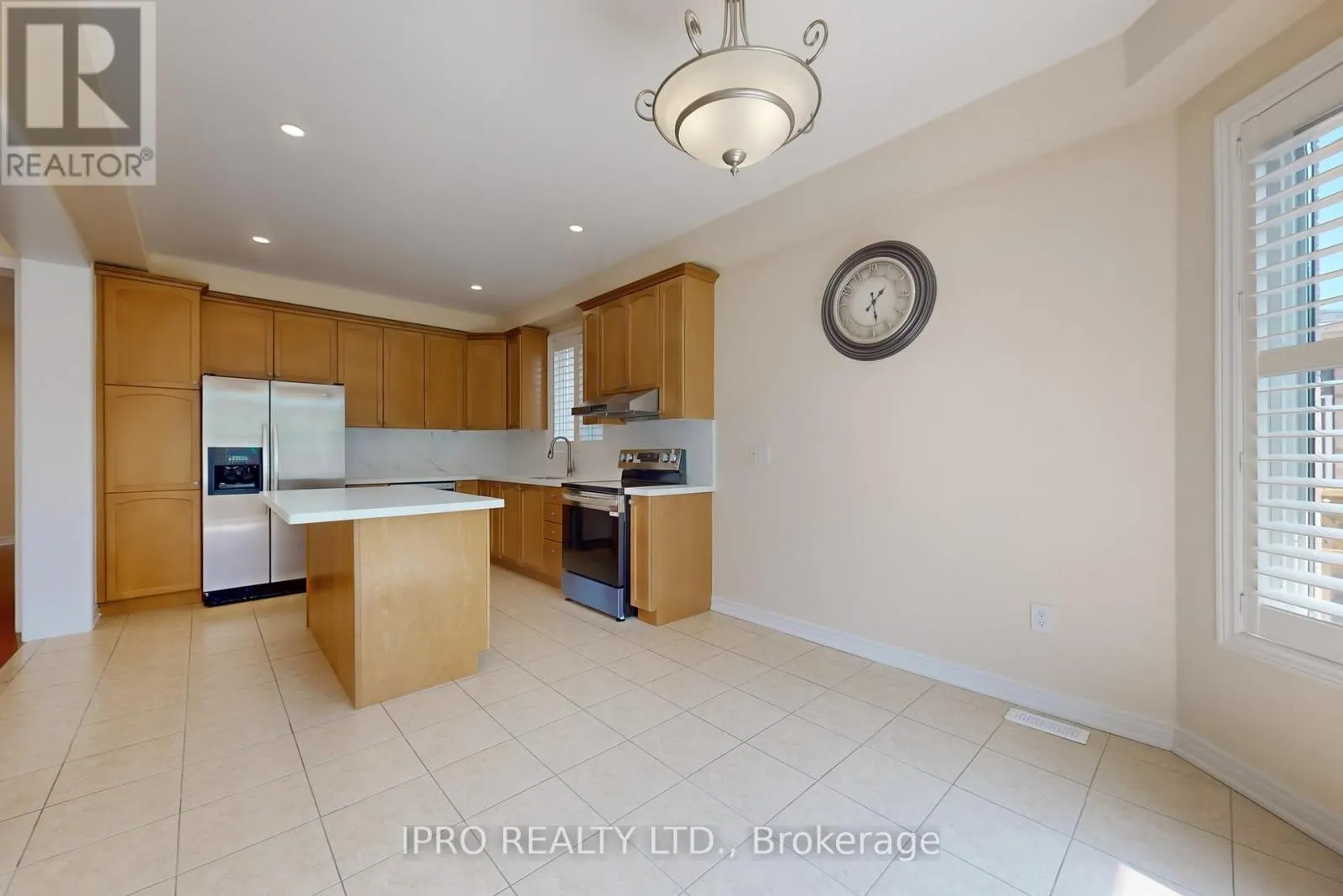 2472 NORTH RIDGE TRAIL S
