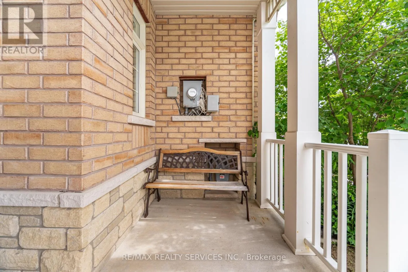 31 MCCARDY COURT