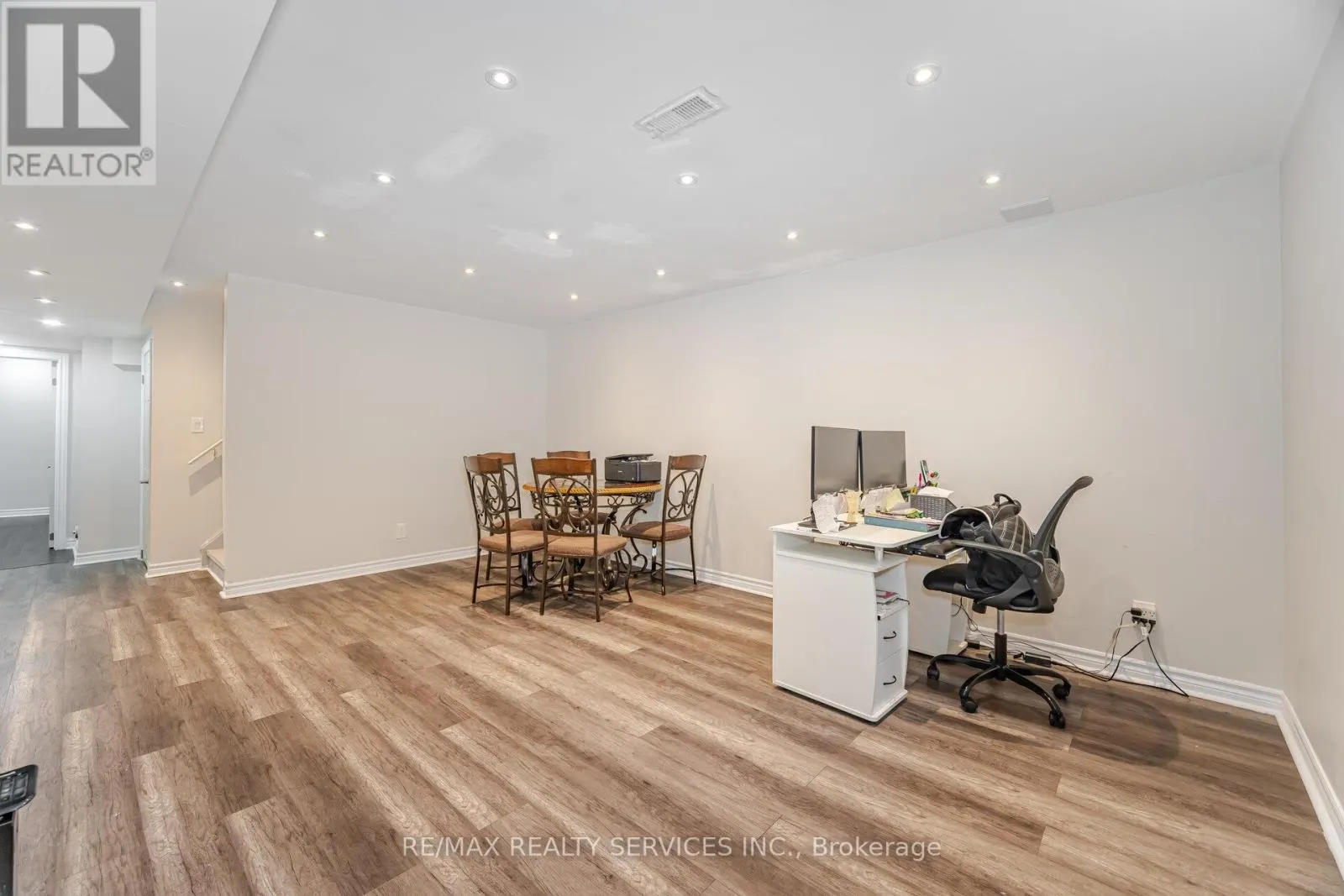 31 MCCARDY COURT
