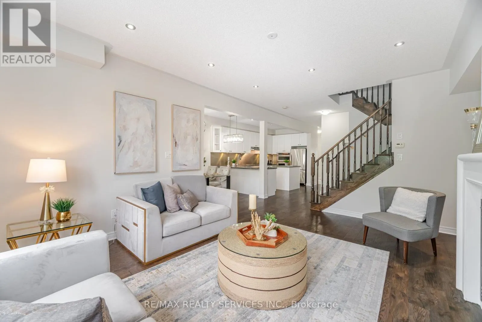 31 MCCARDY COURT