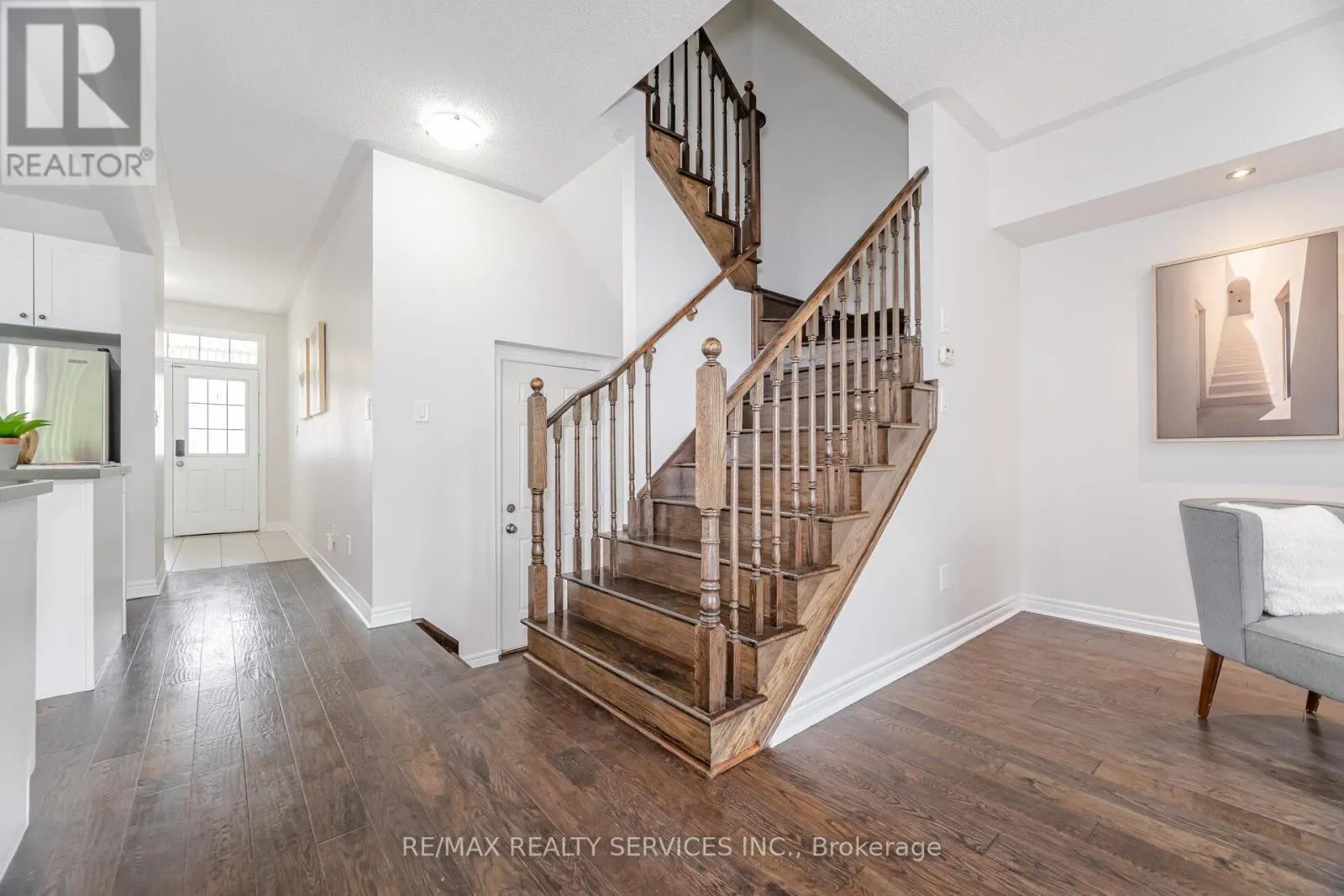 31 MCCARDY COURT