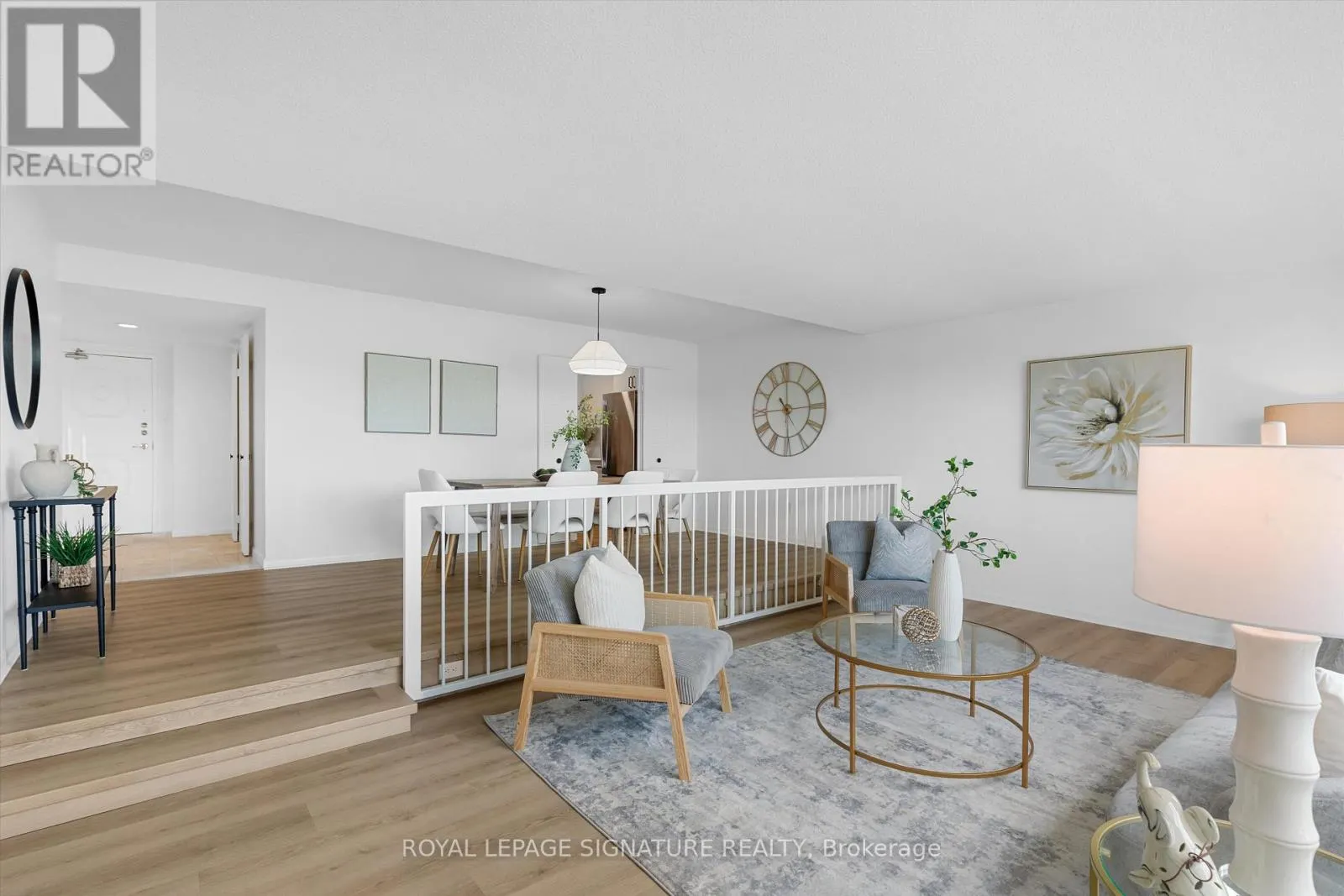604 - 2185 MARINE DRIVE