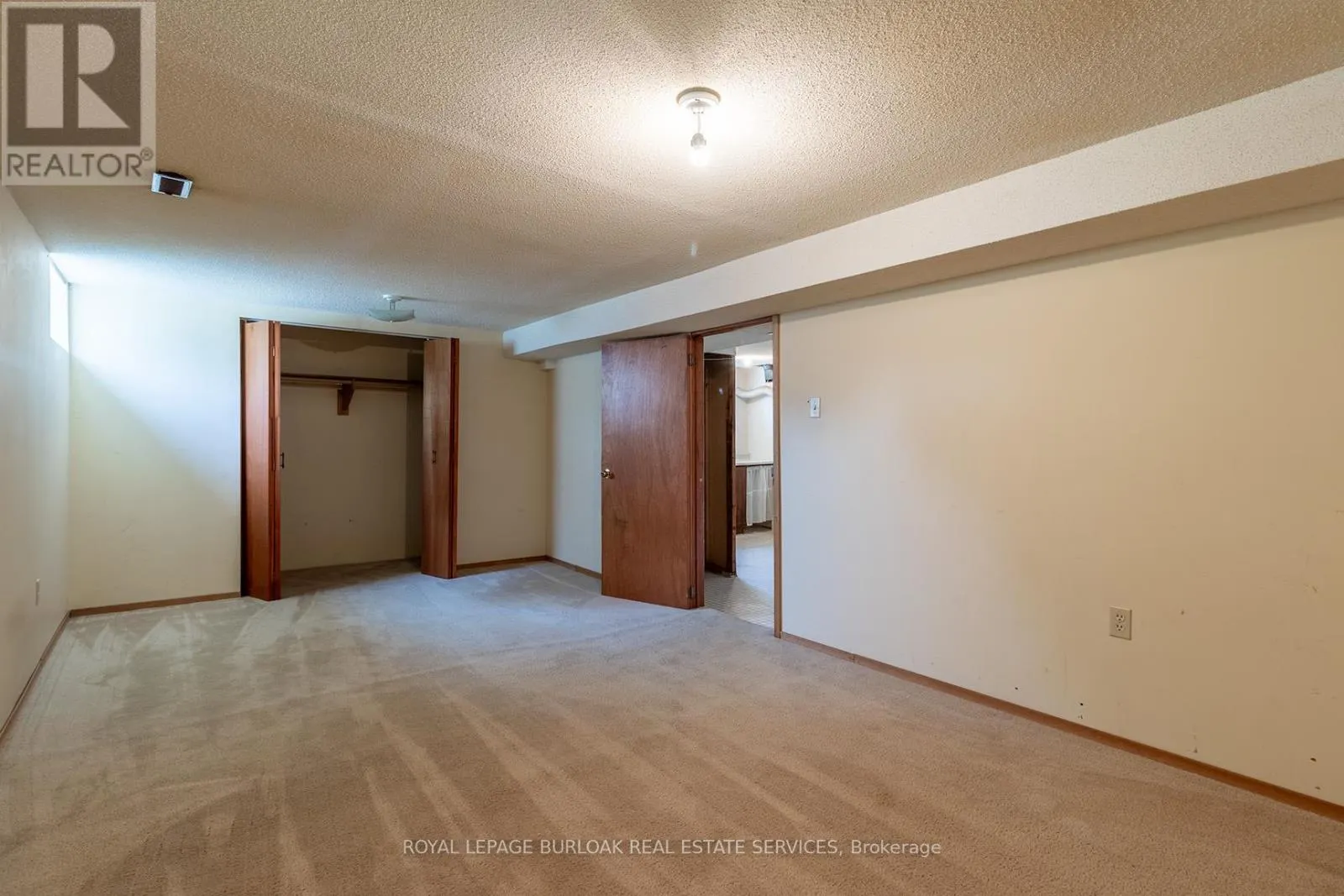3072 PARKGATE CRESCENT