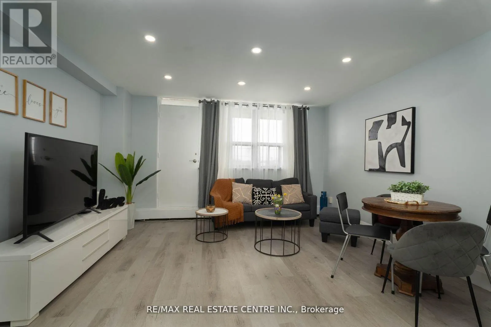 504 - 3621 LAKESHORE BOULEVARD