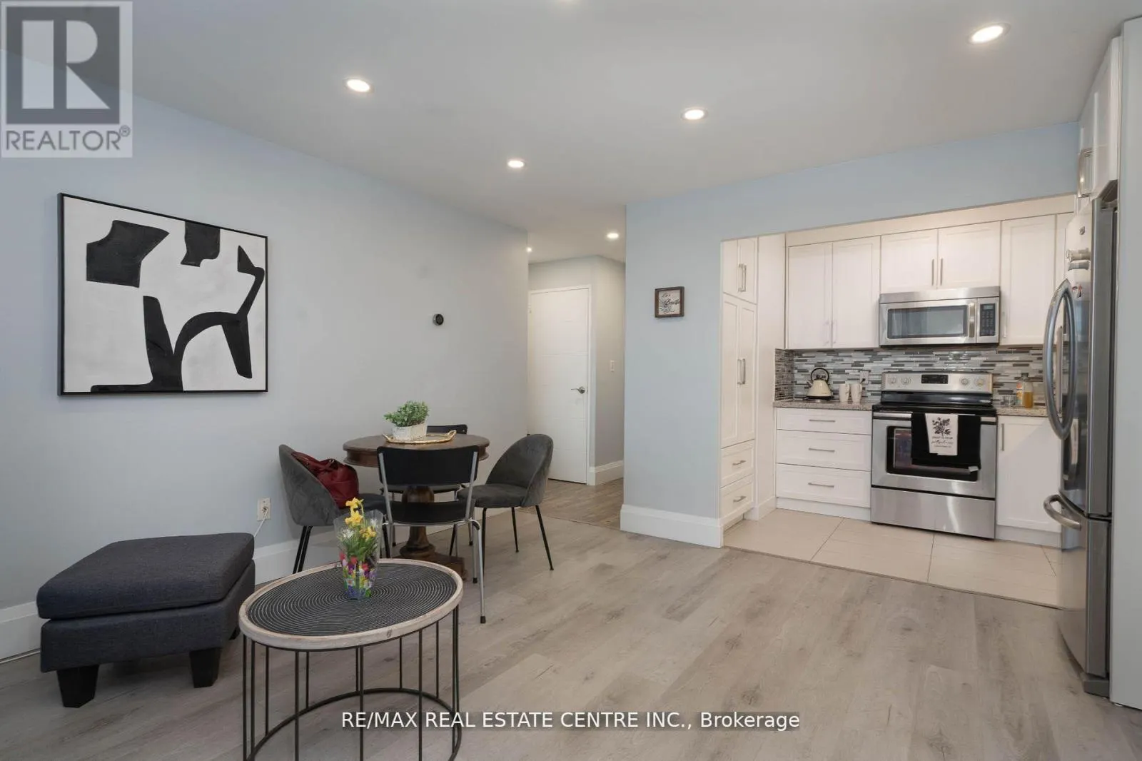 504 - 3621 LAKESHORE BOULEVARD