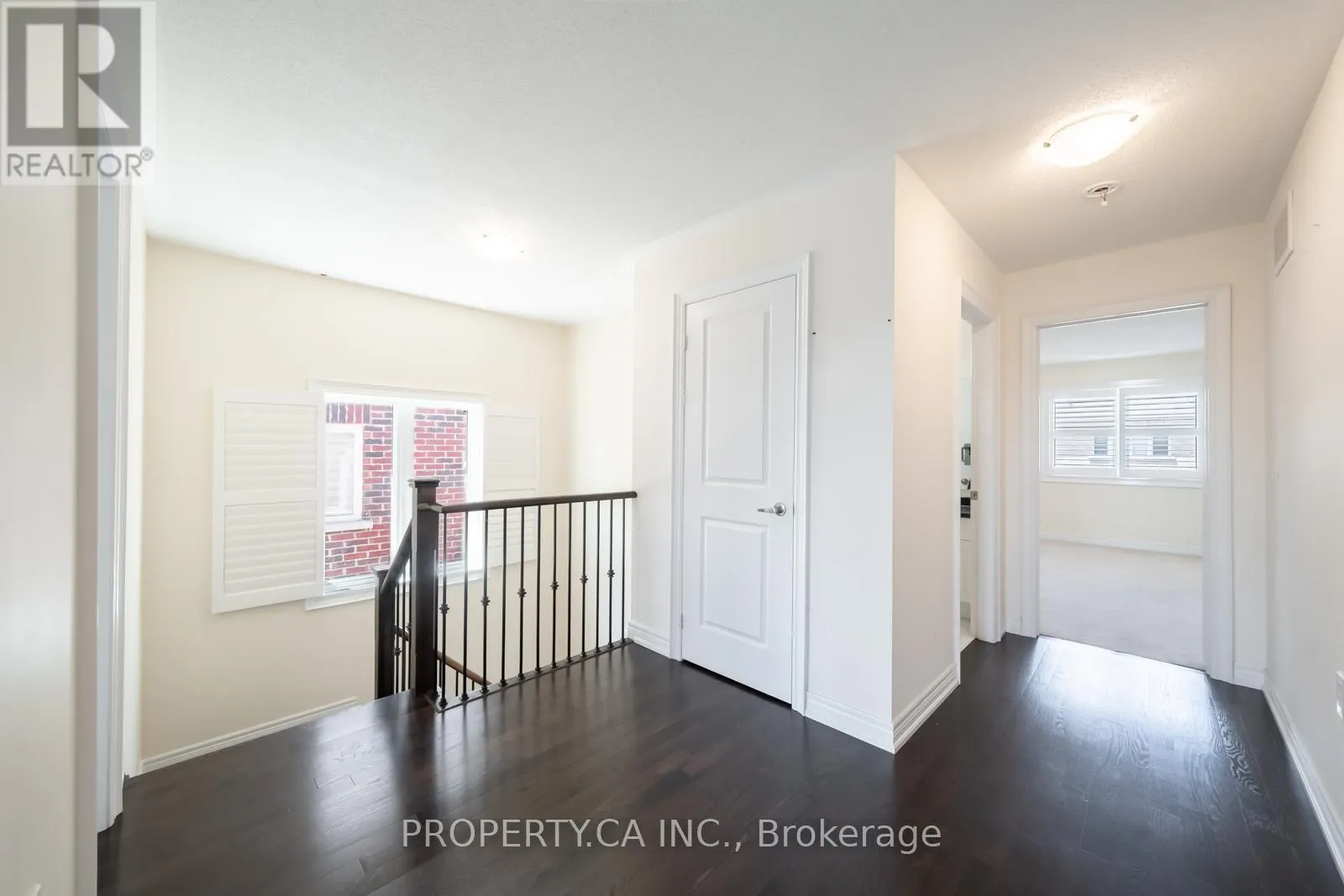 7 FORSYTH CRESCENT