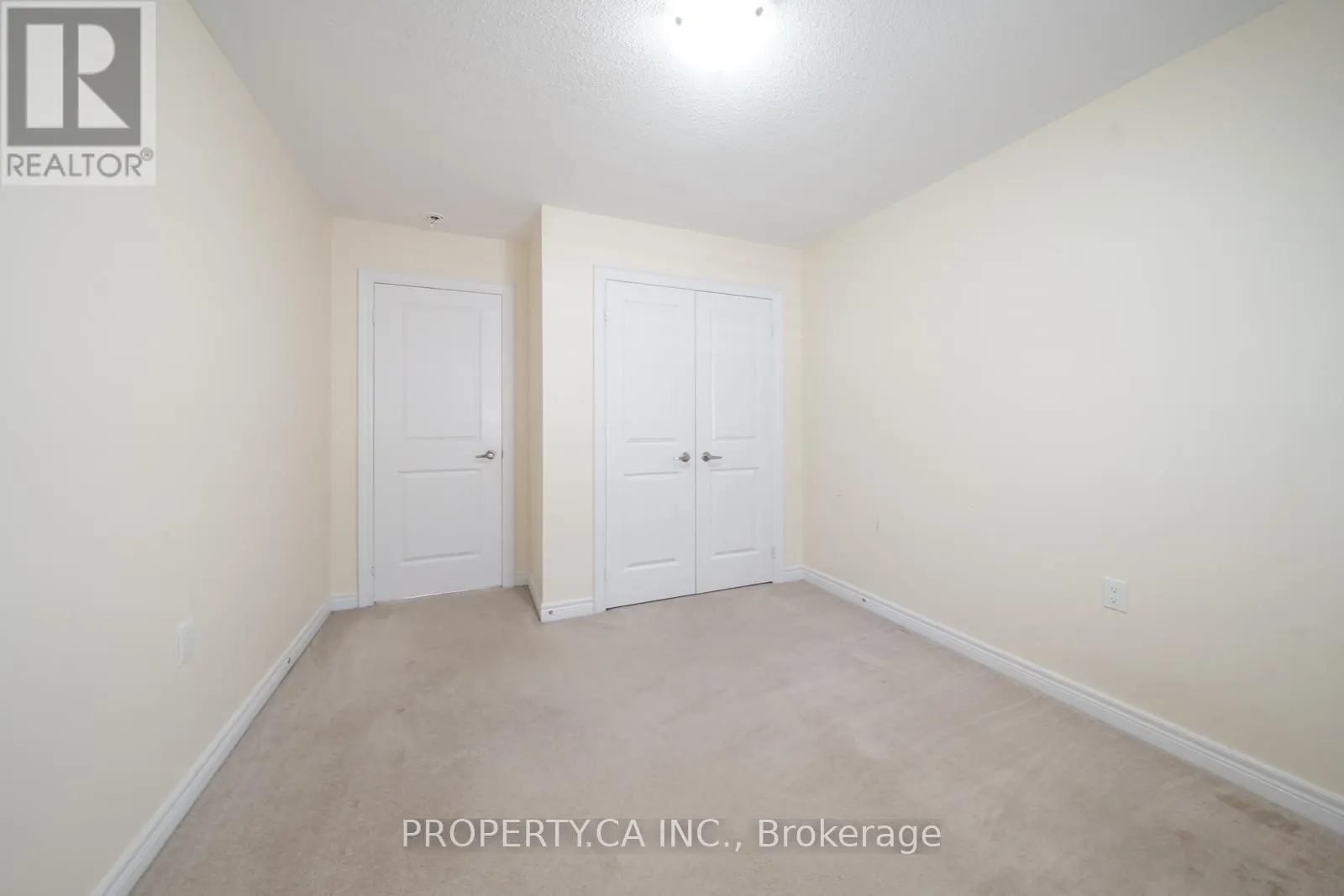 7 FORSYTH CRESCENT