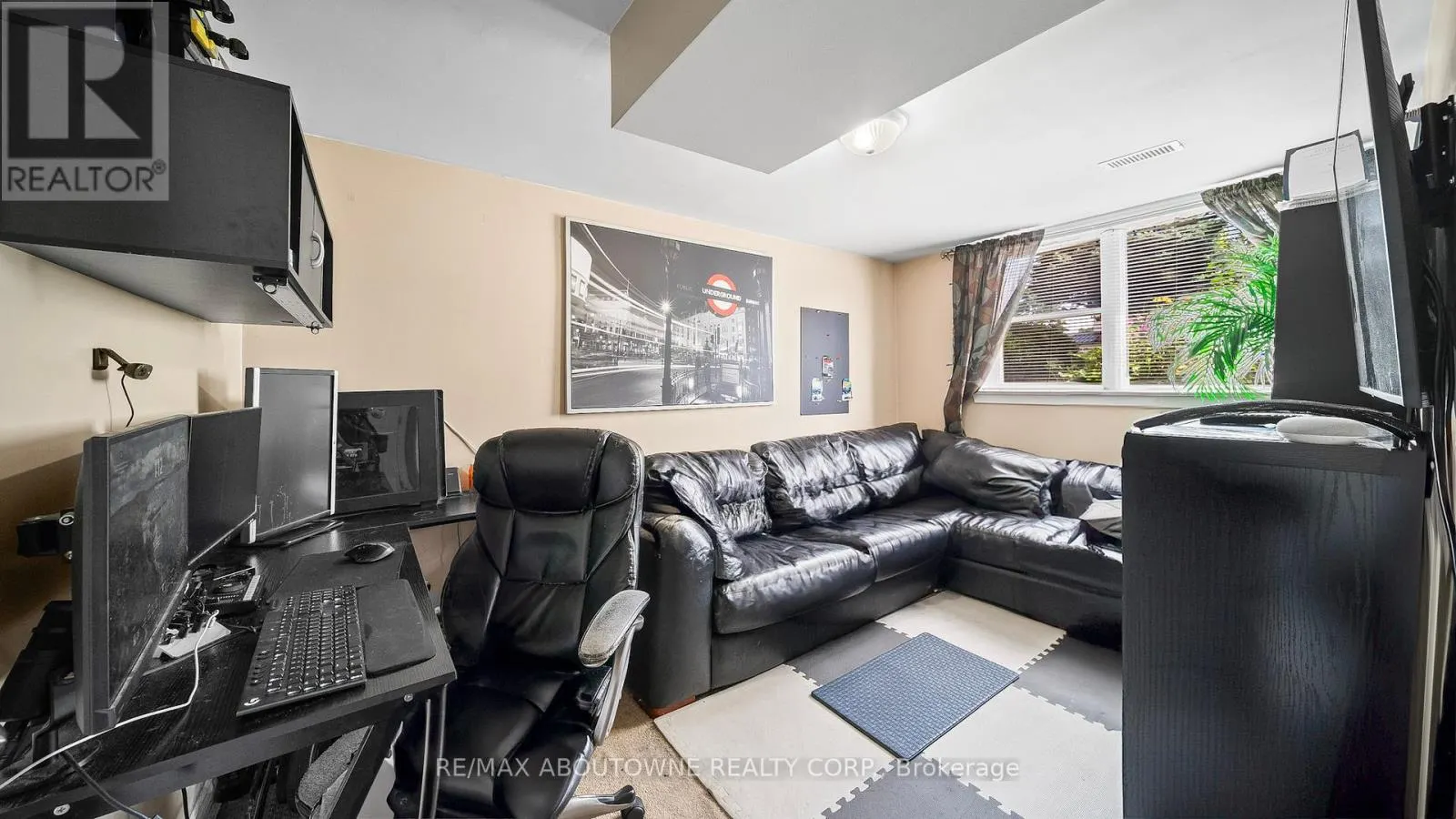 517 PINEGROVE ROAD