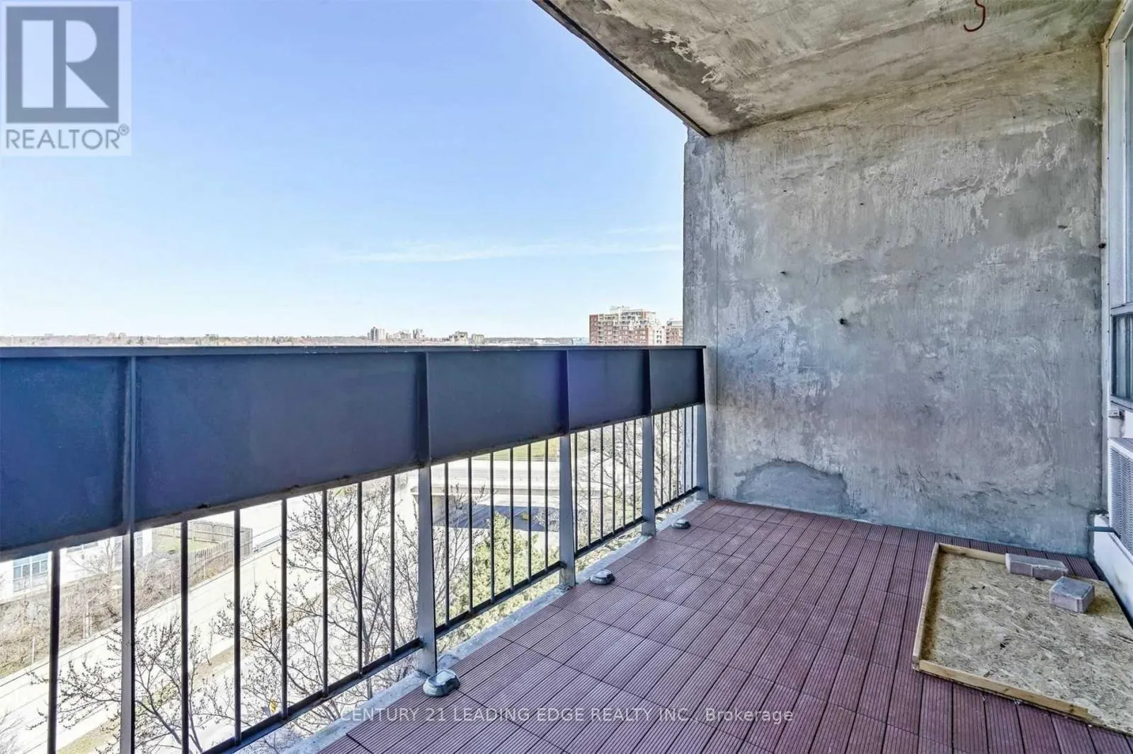 805 - 20 SPEERS ROAD