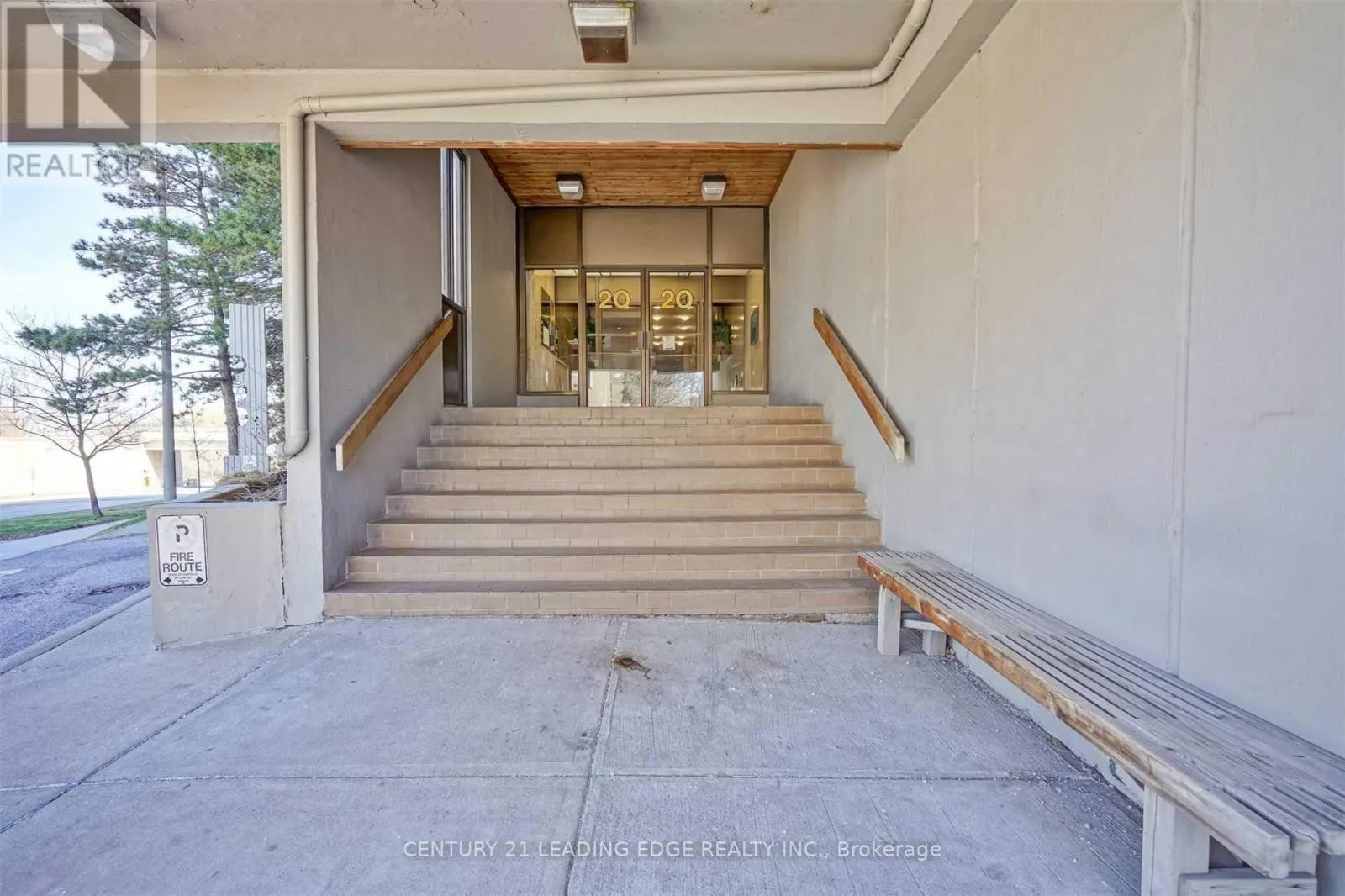 805 - 20 SPEERS ROAD
