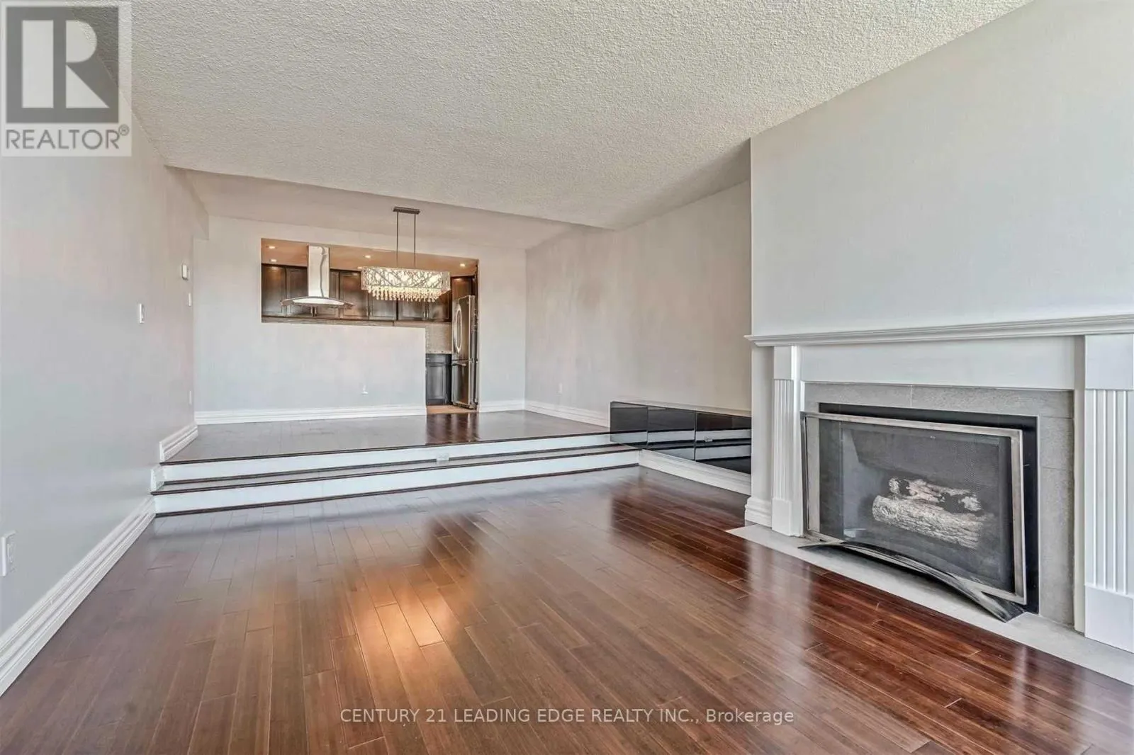 805 - 20 SPEERS ROAD
