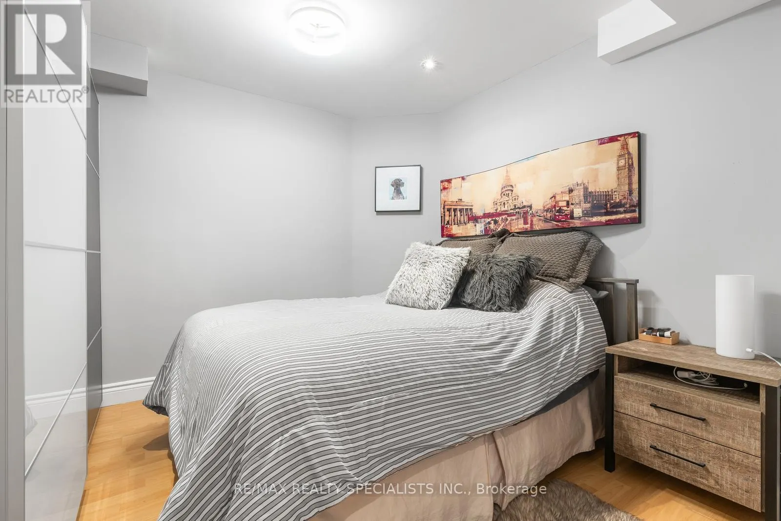 3856 CEDAR HEDGE RISE