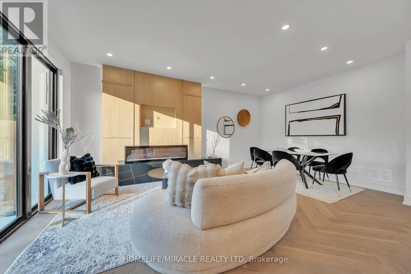 853 TENTH STREET