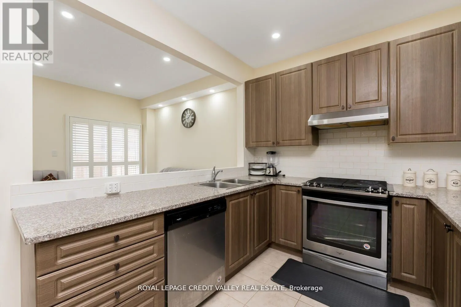 480 DOWNES JACKSON HEIGHTS