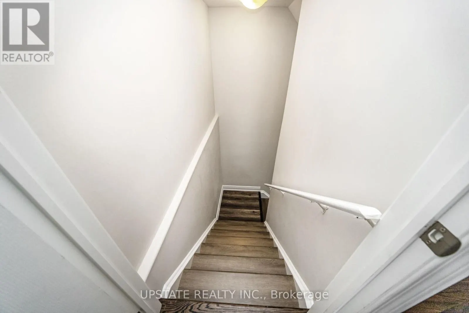 700 GERVAIS TERRACE