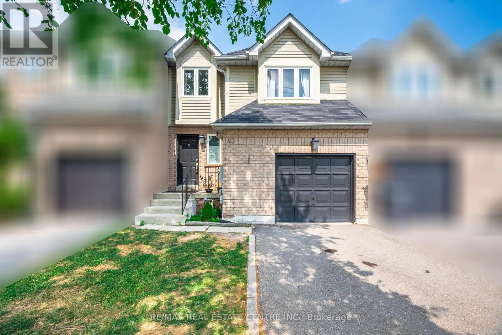 43 ASHBROOK WAY