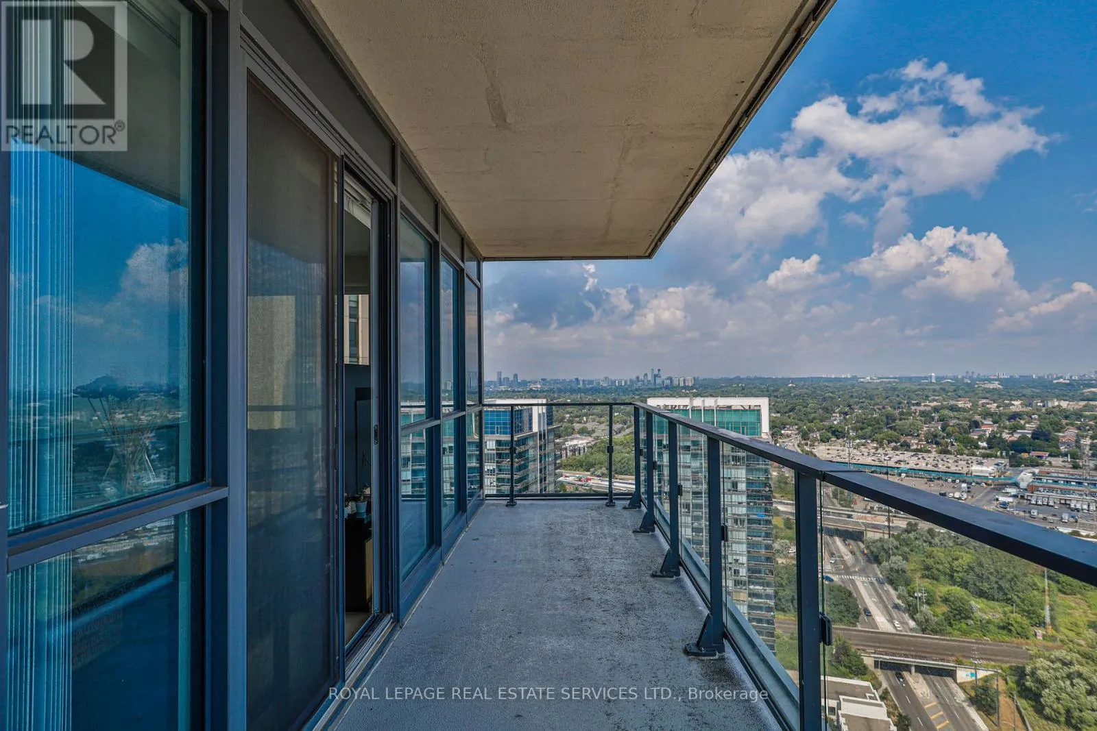 3507 - 10 PARK LAWN ROAD