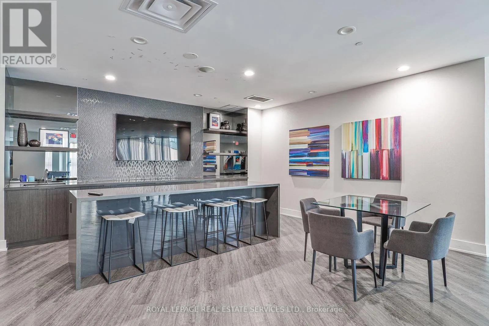 3507 - 10 PARK LAWN ROAD