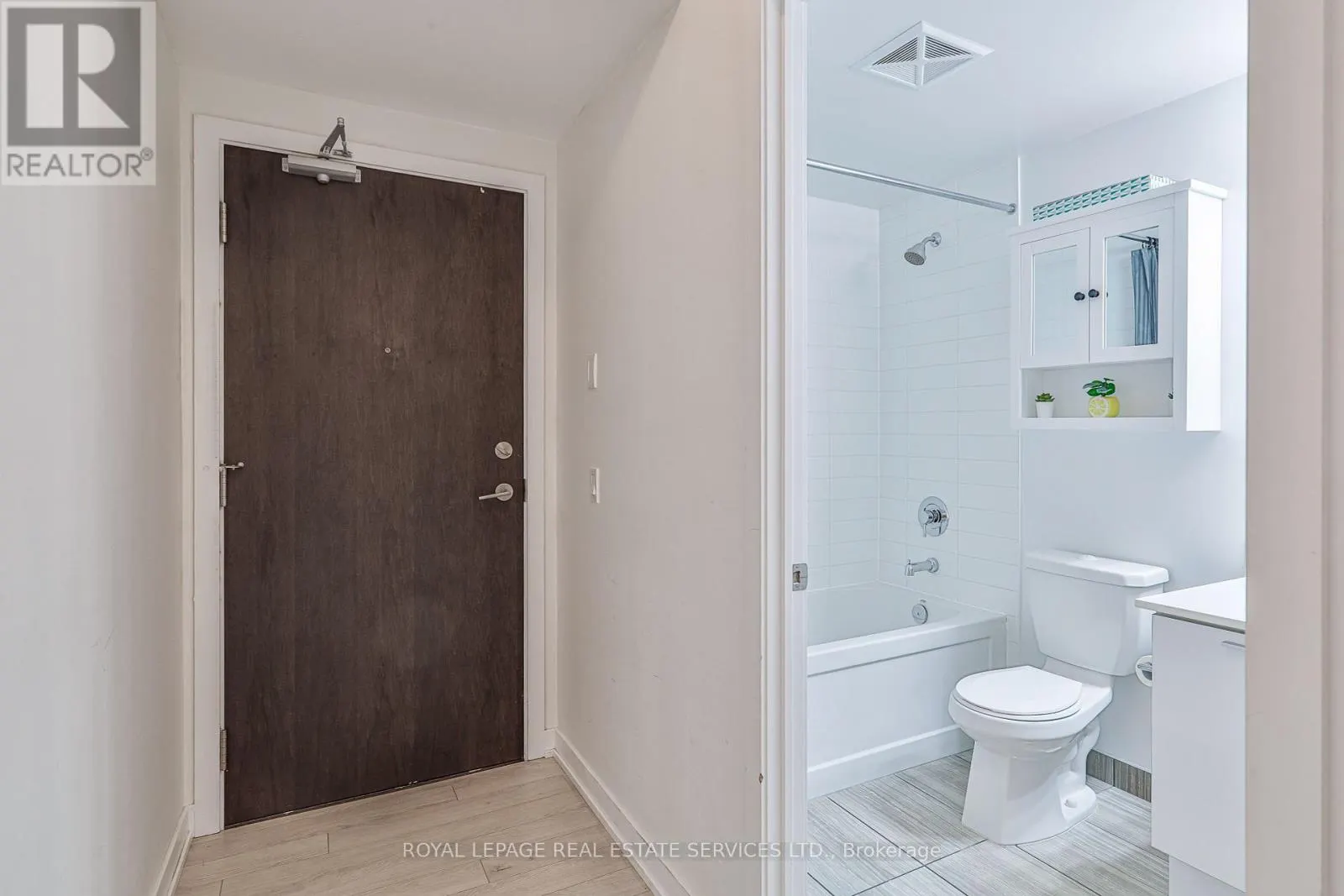 3507 - 10 PARK LAWN ROAD