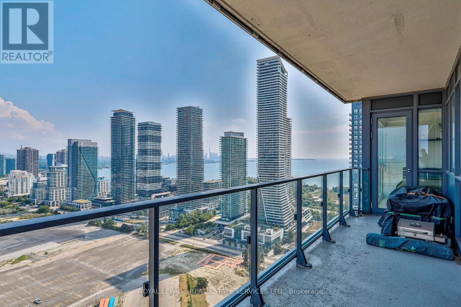 3507 - 10 PARK LAWN ROAD