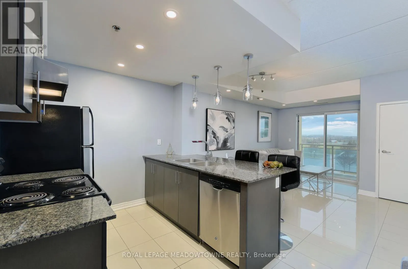 306 - 1421 COSTIGAN ROAD