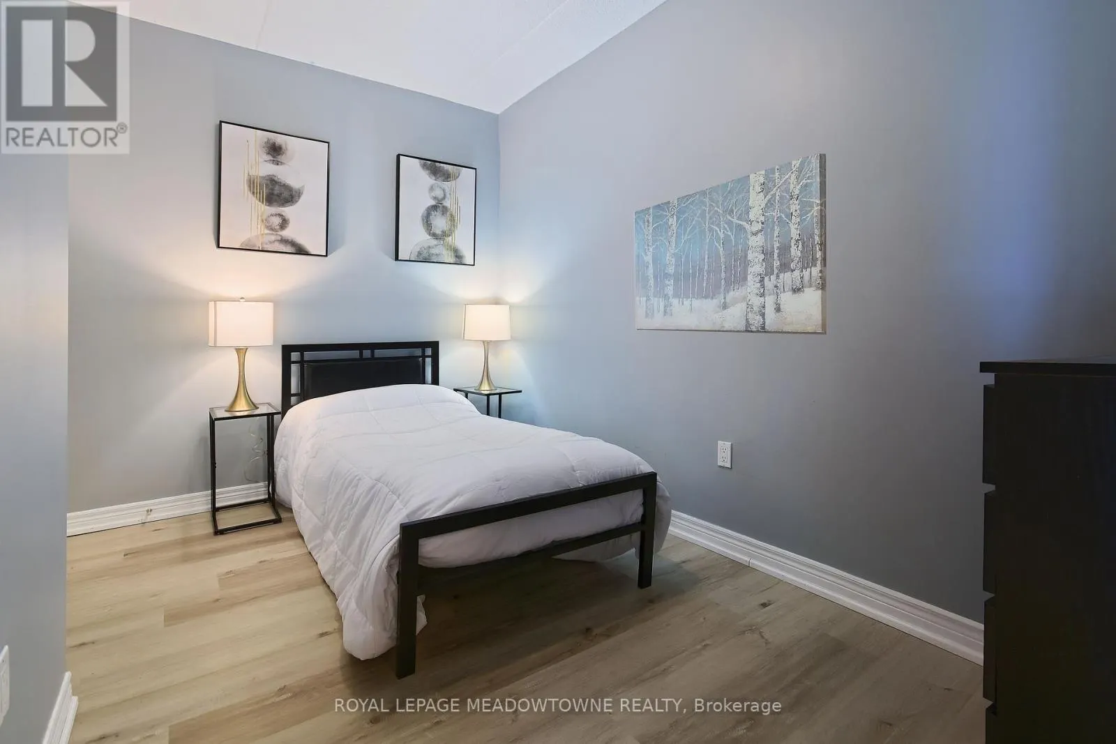 306 - 1421 COSTIGAN ROAD