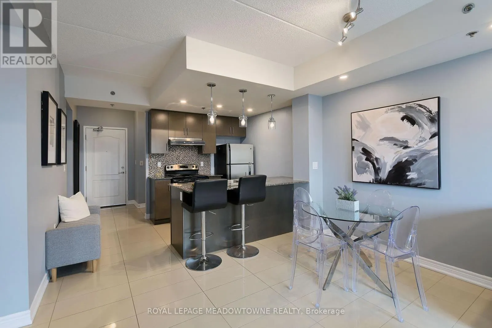 306 - 1421 COSTIGAN ROAD