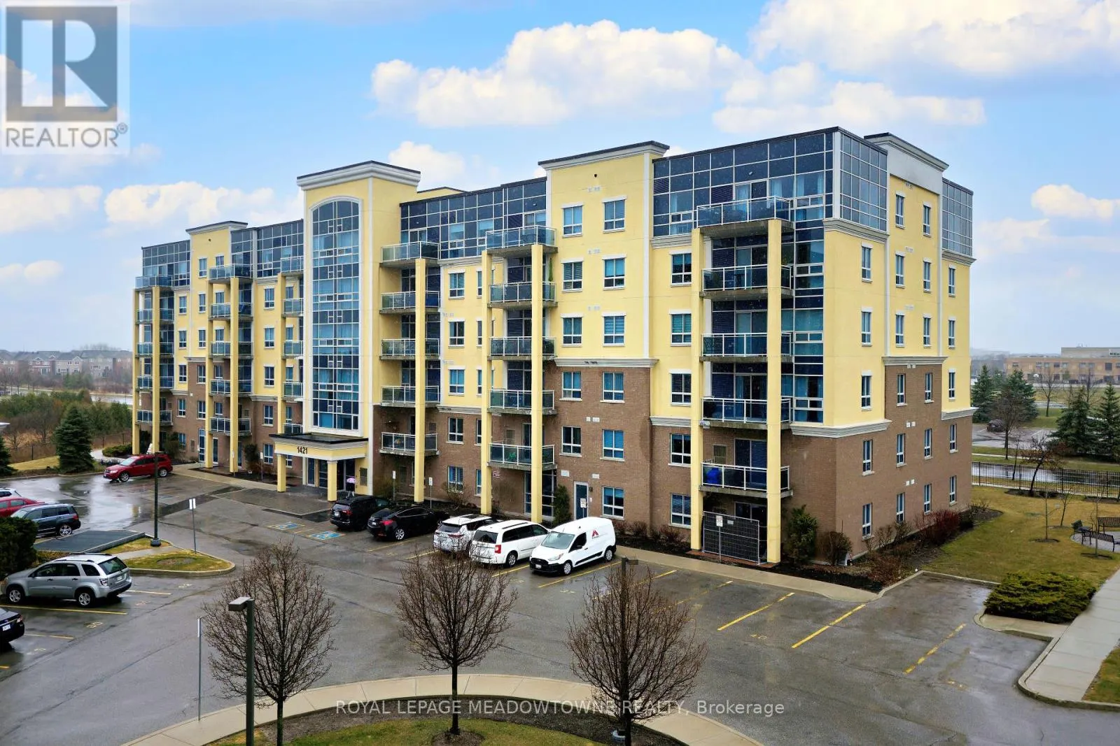 306 - 1421 COSTIGAN ROAD