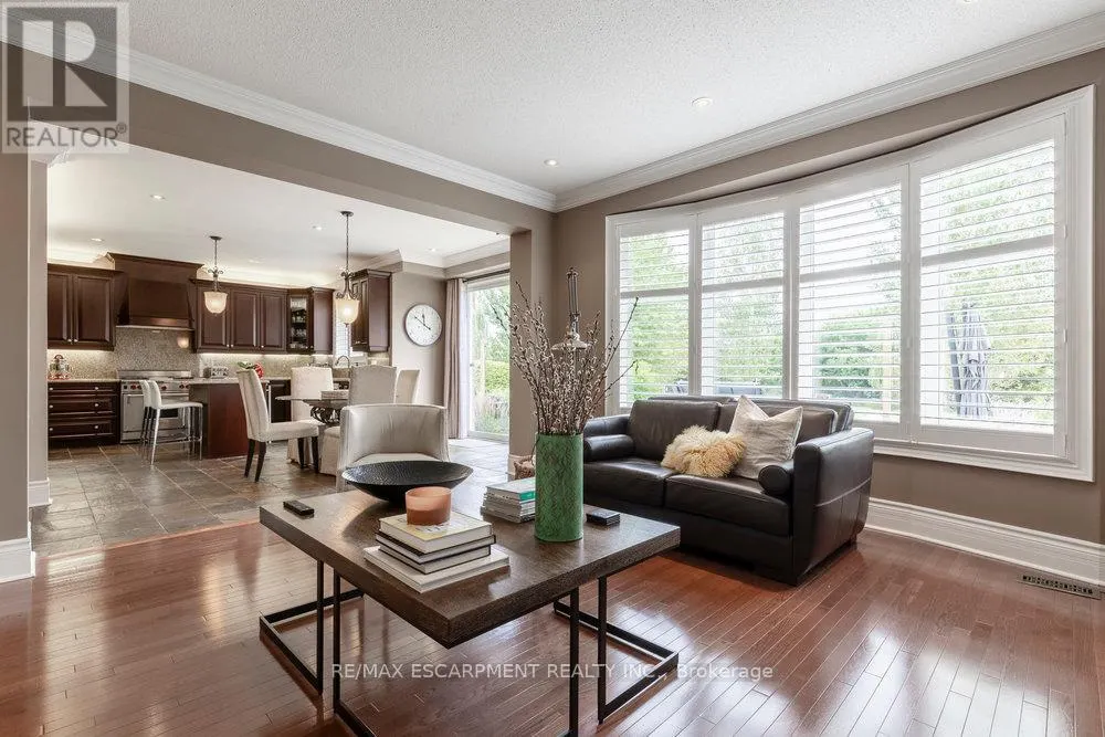 4212 KANE CRESCENT