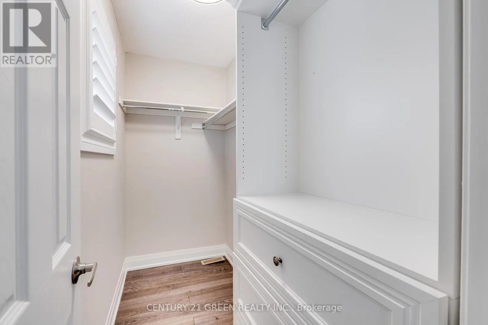 668 PORTER WAY