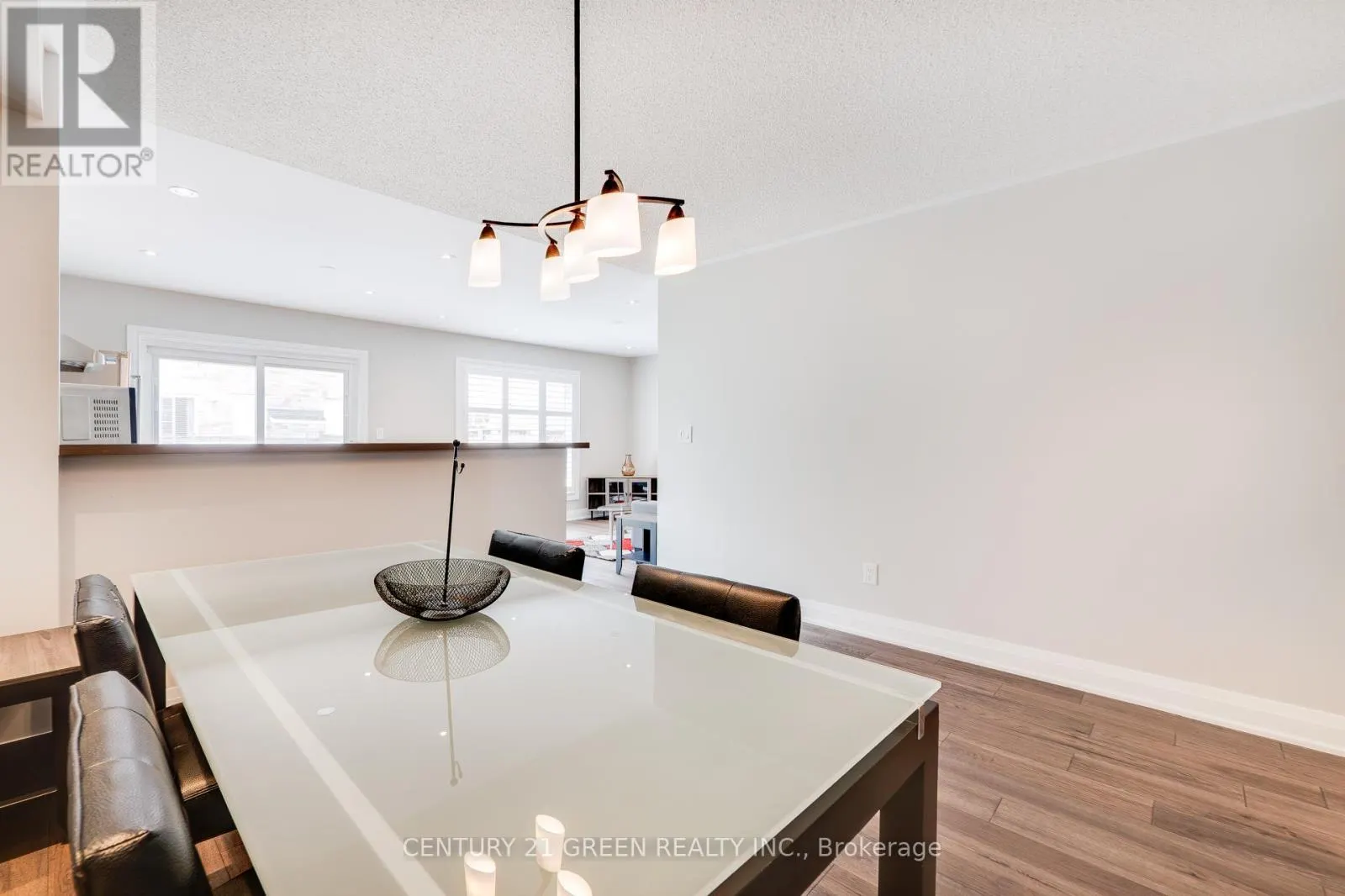 668 PORTER WAY