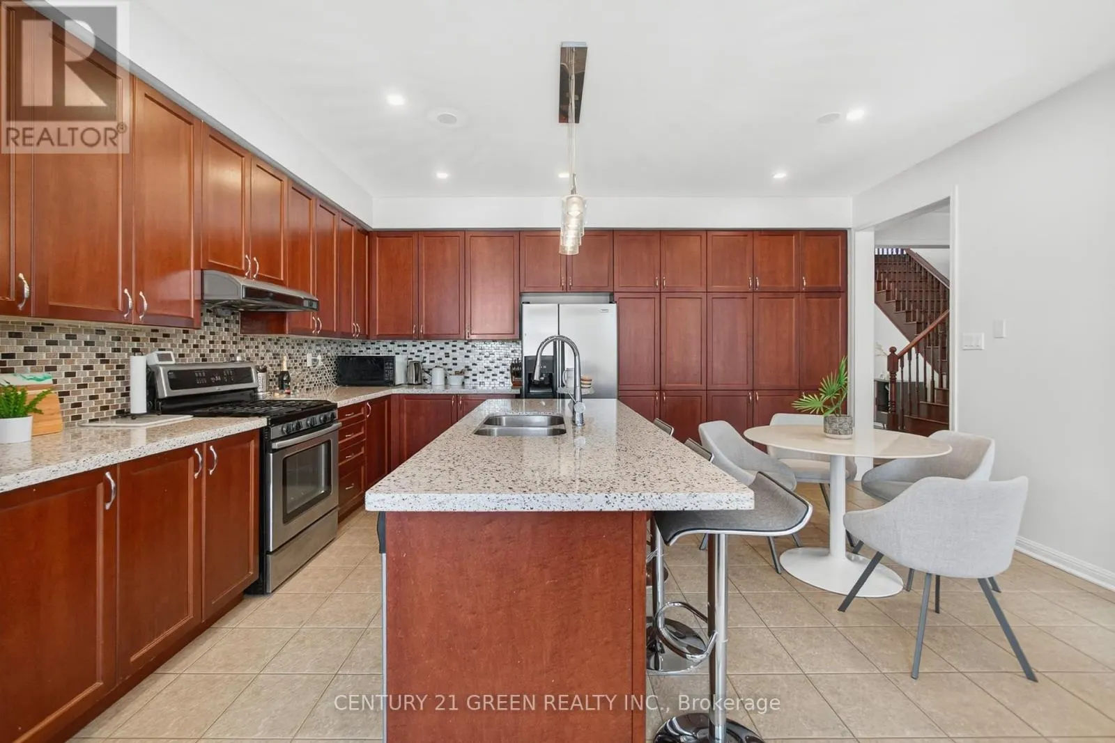 936 RIGO CROSSING