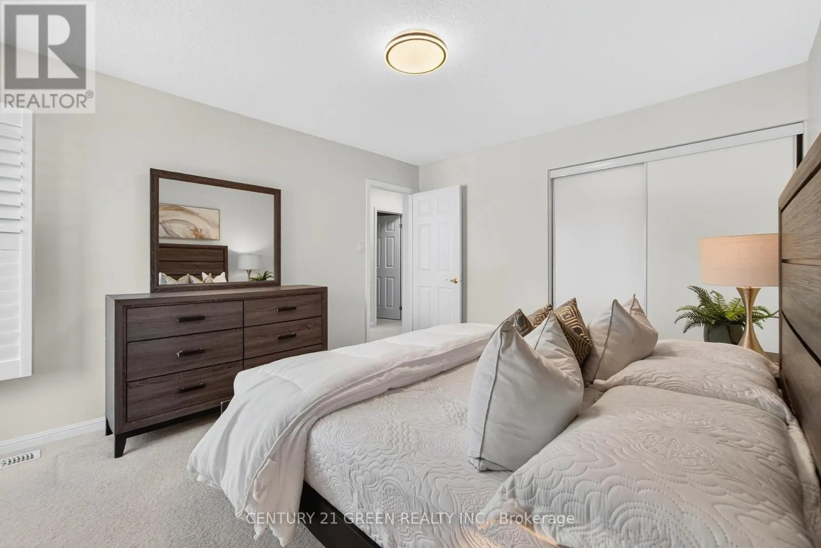 936 RIGO CROSSING