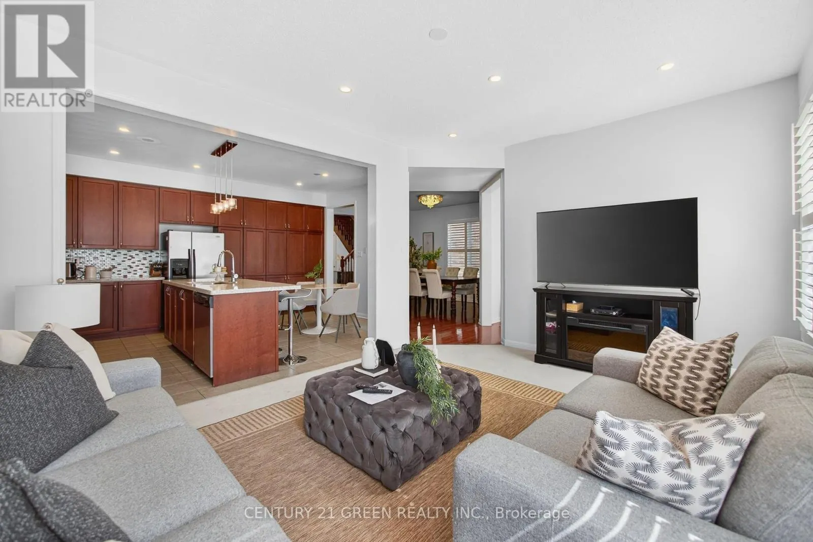 936 RIGO CROSSING