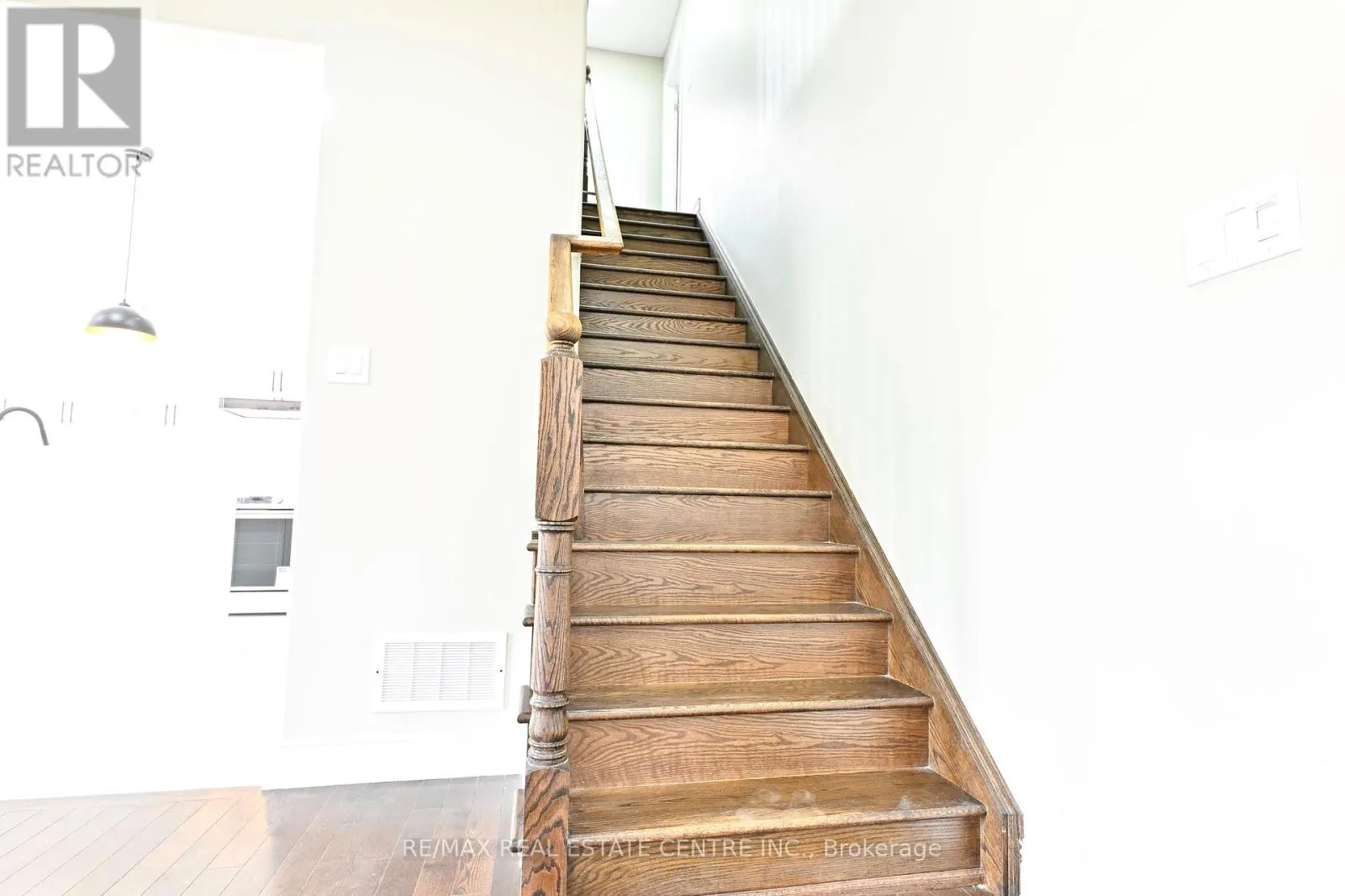 25 GILTSPUR ROAD