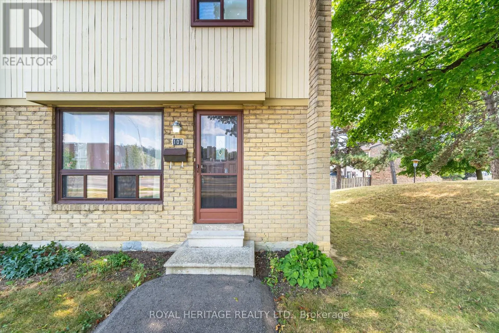 107 GUILDFORD CRESCENT