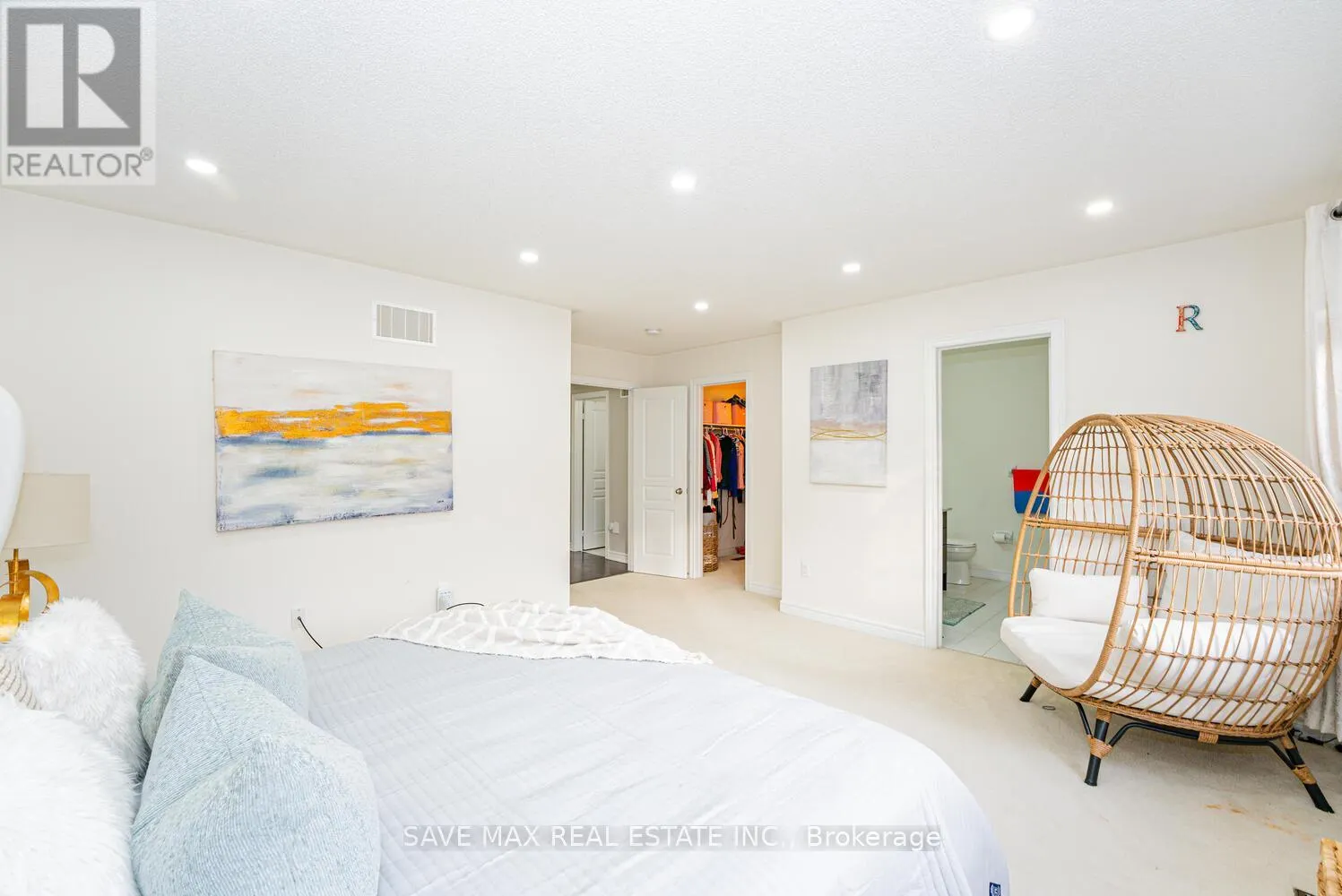 32 YELLOW SORREL ROAD