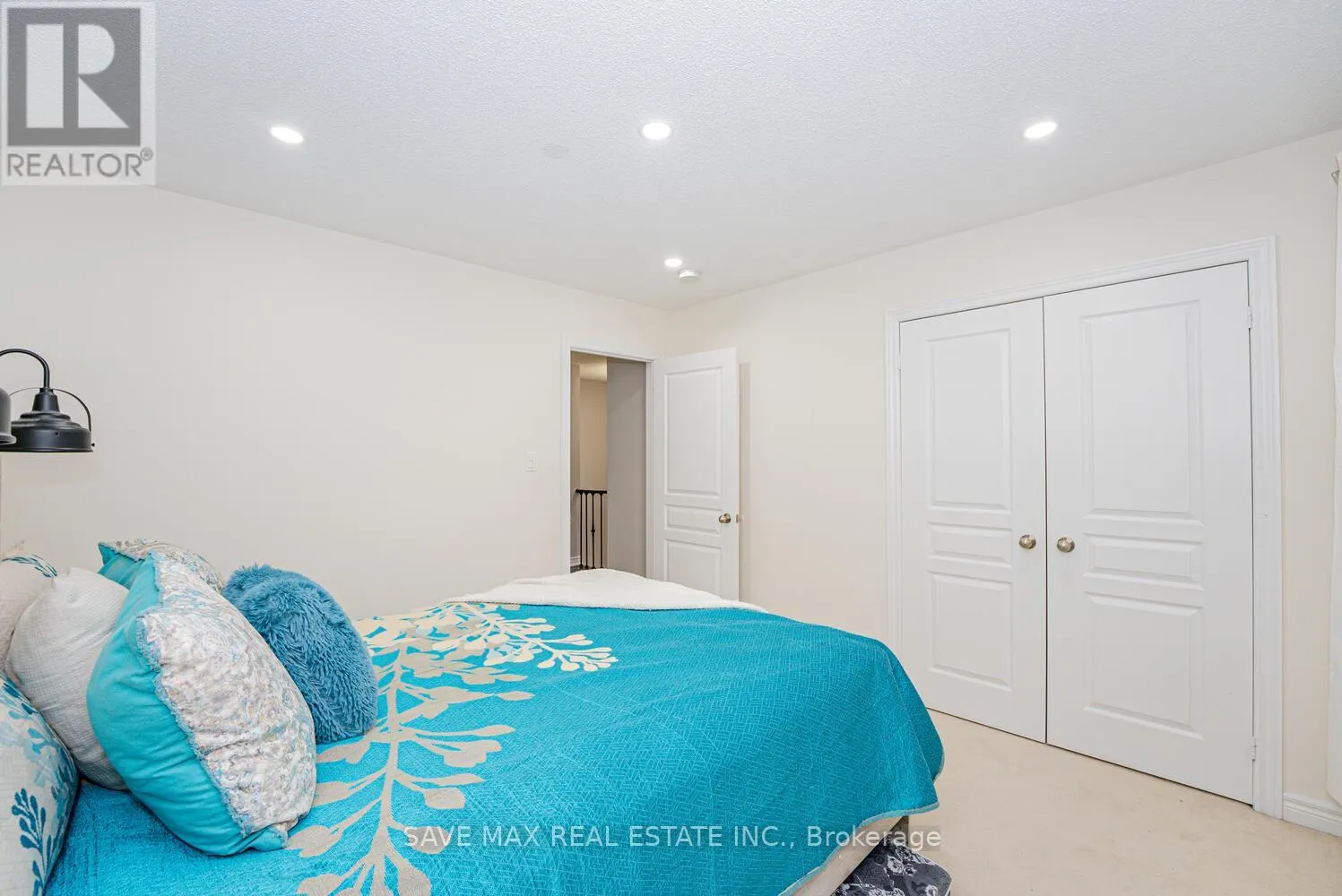 32 YELLOW SORREL ROAD