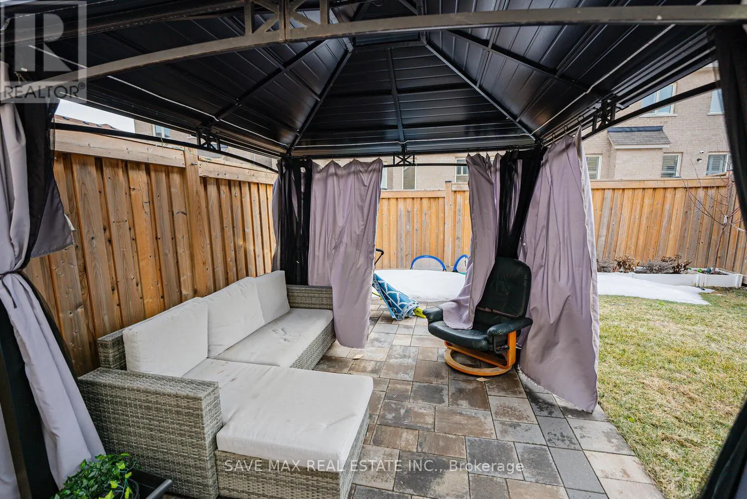 32 YELLOW SORREL ROAD