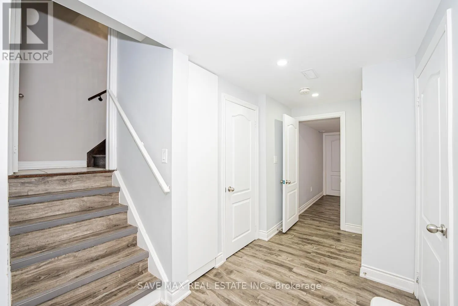 32 YELLOW SORREL ROAD