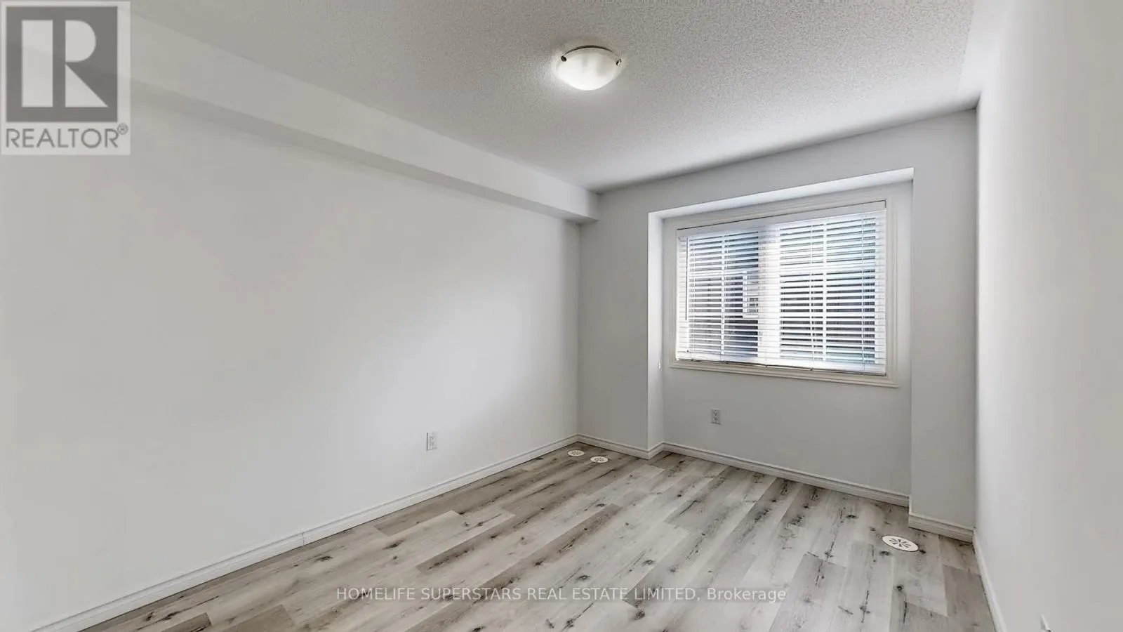 42-02 - 2420 BARONWOOD DRIVE