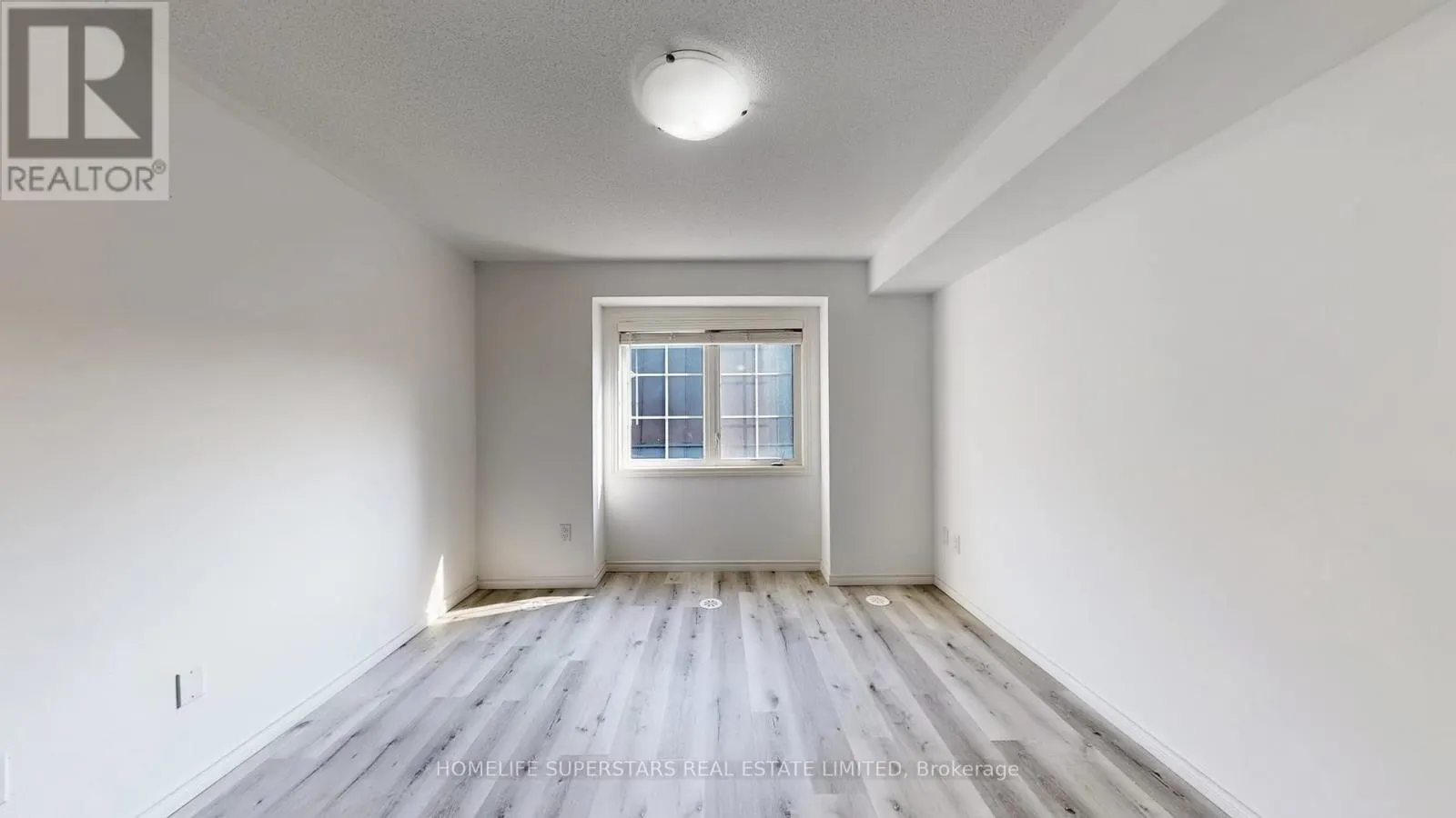 42-02 - 2420 BARONWOOD DRIVE