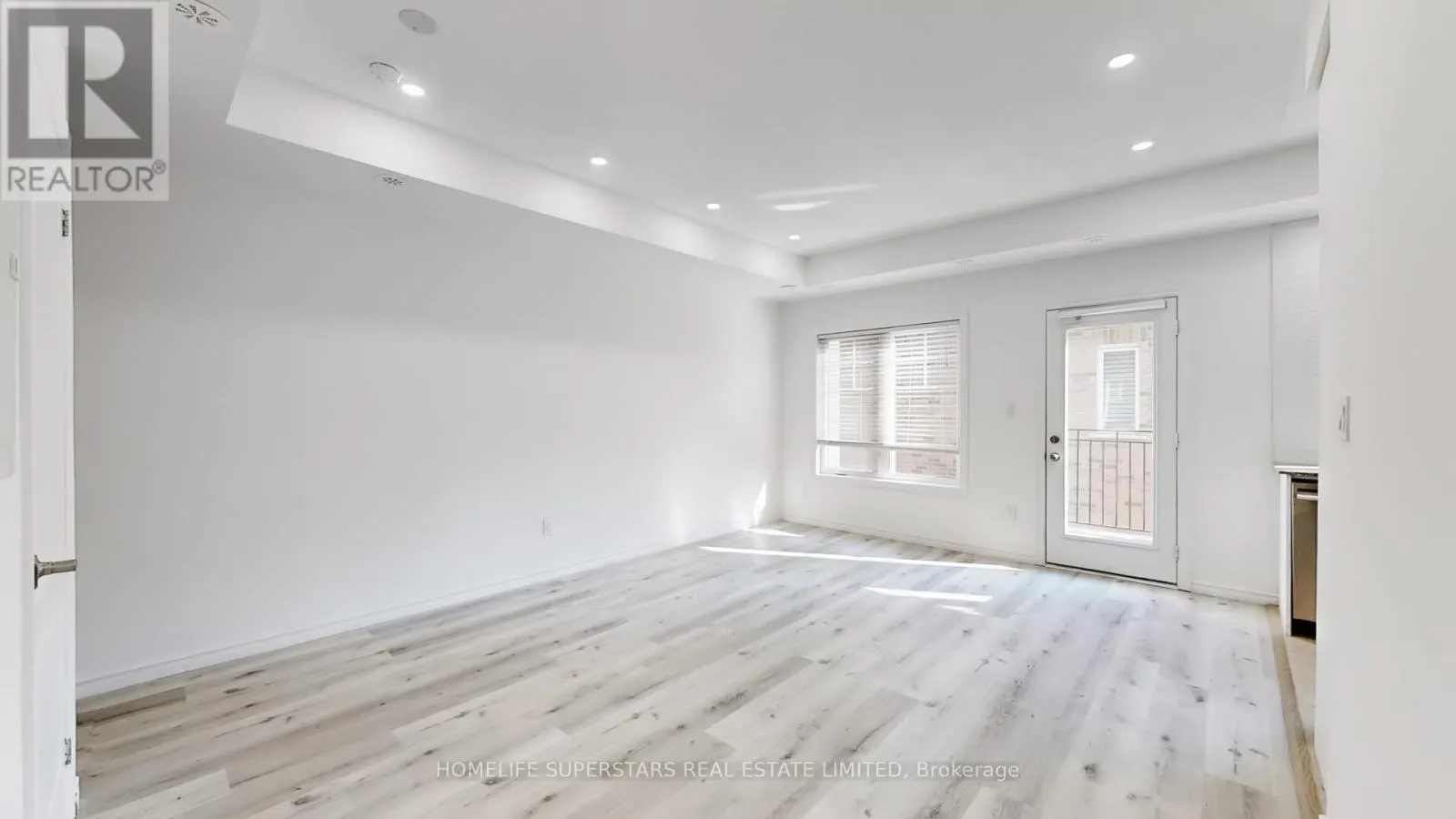 42-02 - 2420 BARONWOOD DRIVE