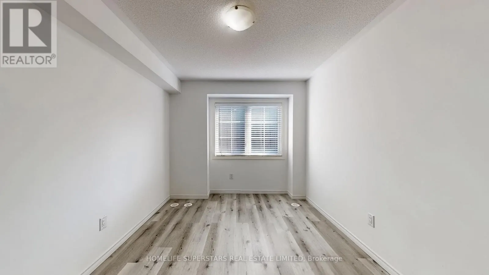 42-02 - 2420 BARONWOOD DRIVE