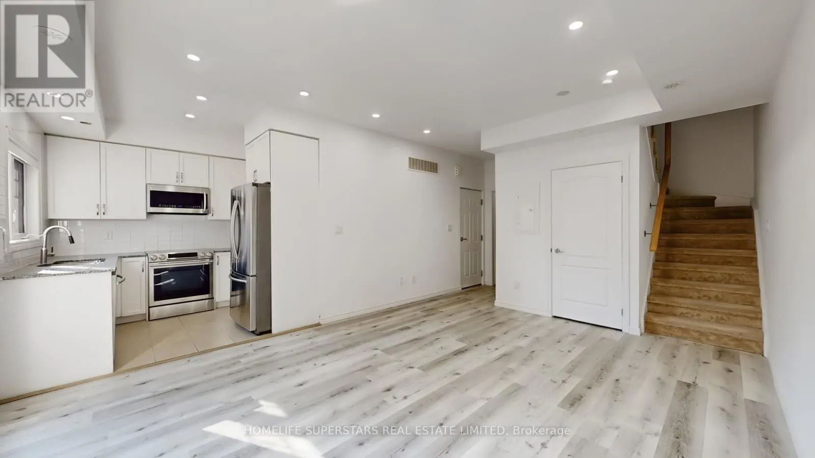 42-02 - 2420 BARONWOOD DRIVE