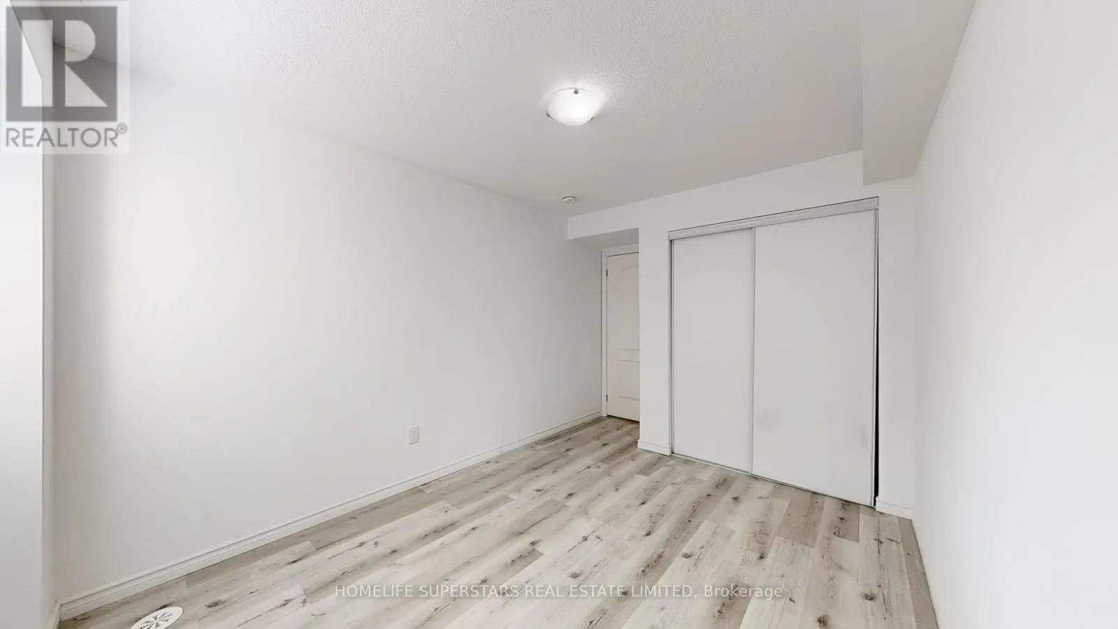 42-02 - 2420 BARONWOOD DRIVE