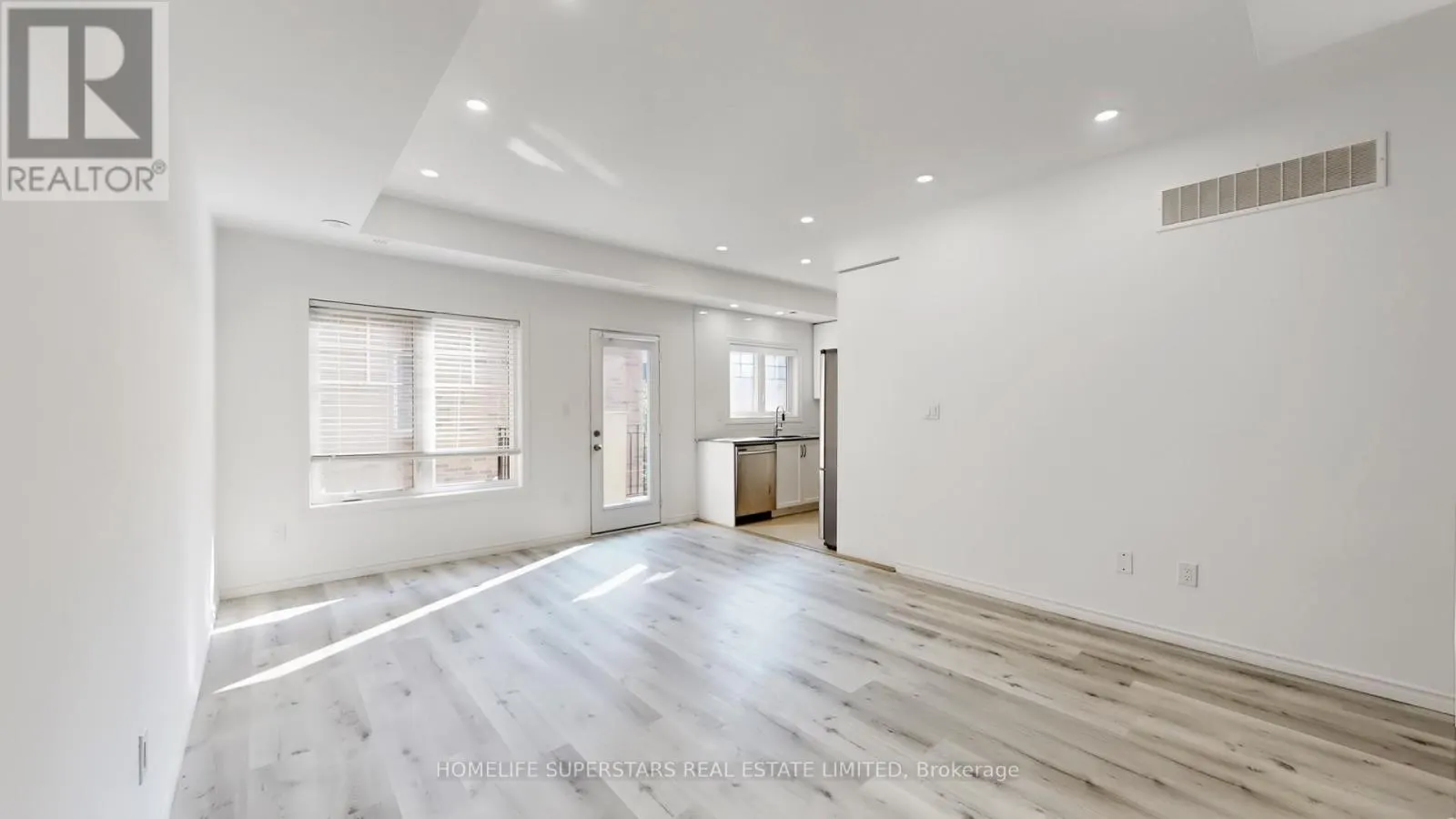 42-02 - 2420 BARONWOOD DRIVE